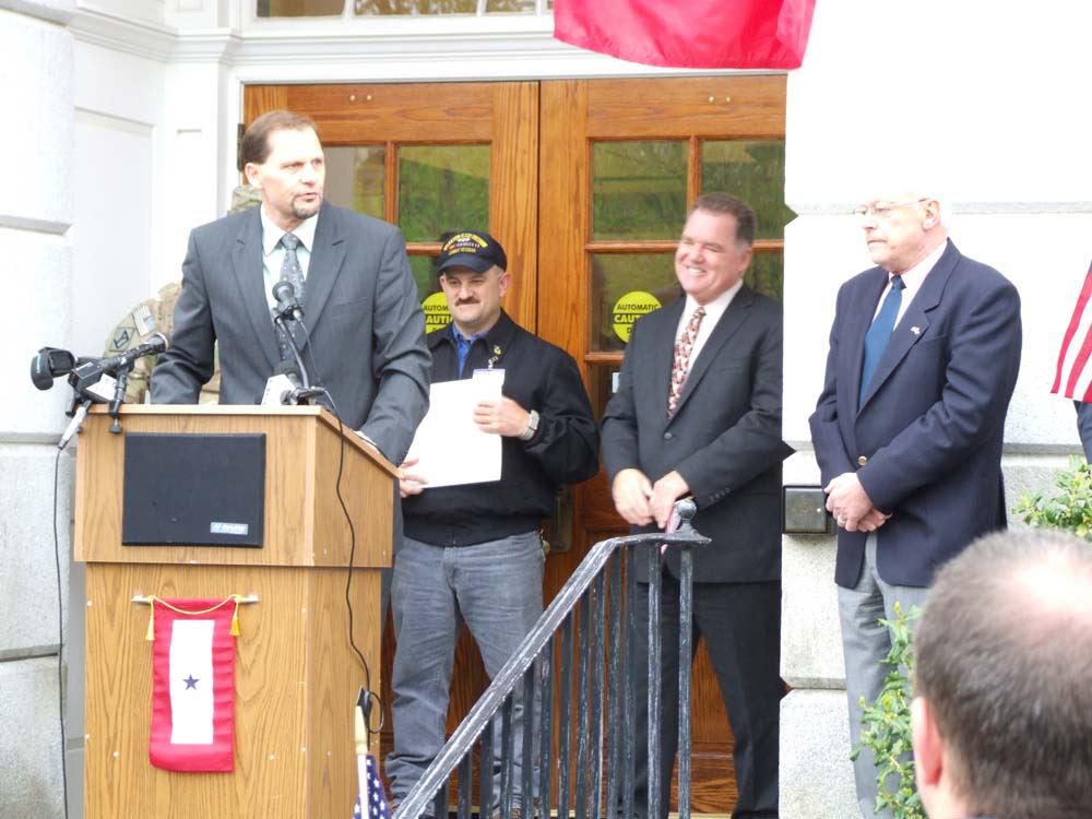 State Senator Robert L. Hedlund speaking 2